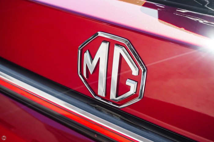 2025 MG HS Super Hybrid Essence AS33P MY25 Diamond Red