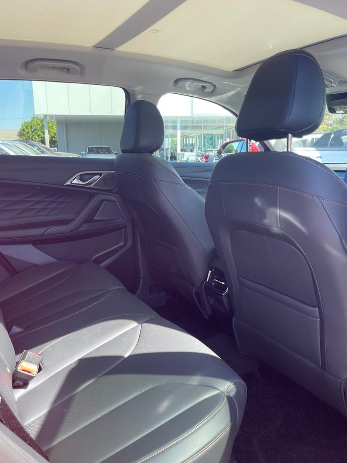 2025 MG HS Super Hybrid Essence AS33P MY25 Diamond Red