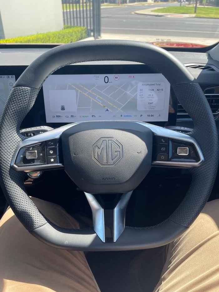 2025 MG HS Super Hybrid Essence AS33P MY25 Diamond Red