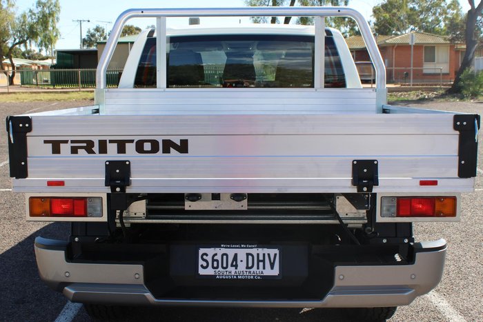 2025 Mitsubishi Triton GLX