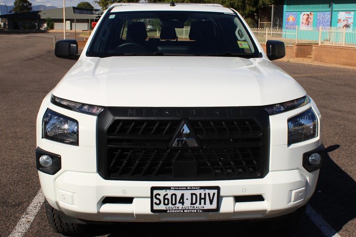 2025 Mitsubishi Triton GLX