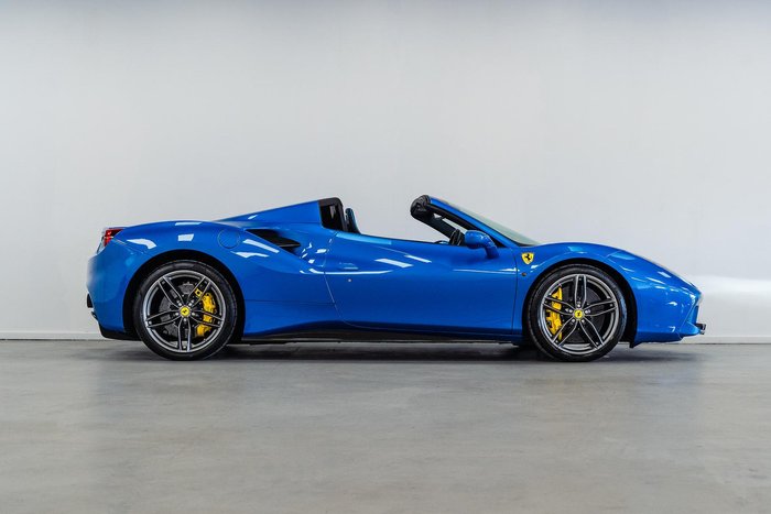 2018 Ferrari 488 Spider F142 Blu Corsa