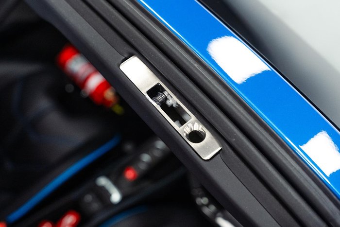 2018 Ferrari 488 Spider F142 Blu Corsa