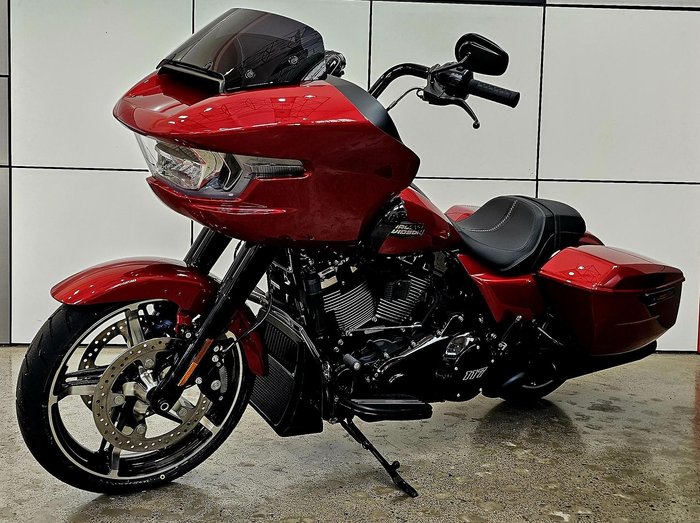 2025 Harley-Davidson Road Glide 117 (FLTRX) Touring Red