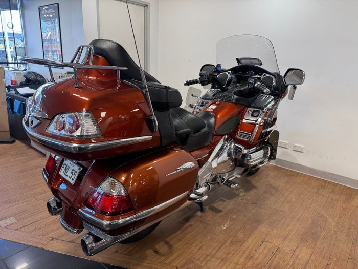 2007 Honda GL1800 (GL1800A) GOLDWING ORANGE