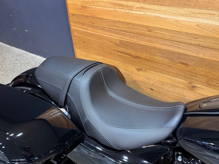 2025 Harley-davidson FLHX STREET GLIDE (117) MIDNIGHT F