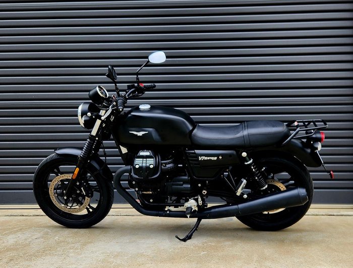 2017 Moto Guzzi V7 Stone Stone Black