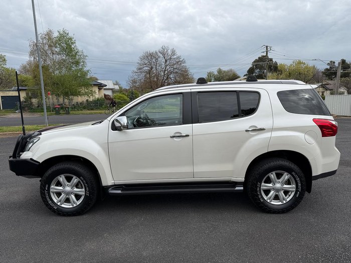 2016 Isuzu MU-X LS-T