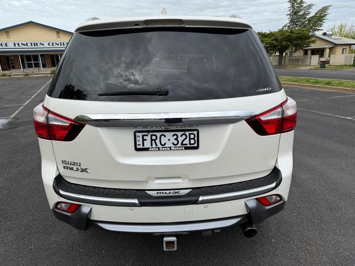 2016 Isuzu MU-X LS-T