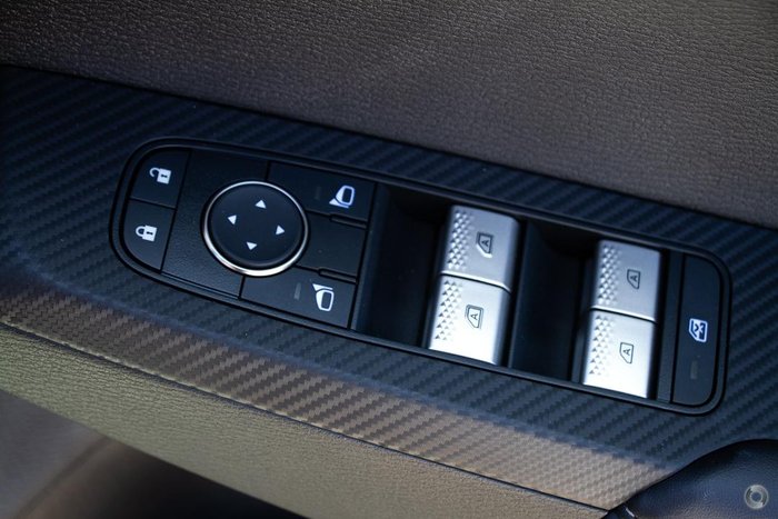 2025 Mitsubishi Outlander ES ZM MY24 White Diamond