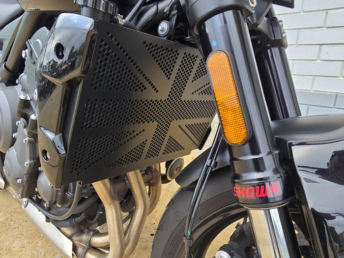 2025 Triumph TRIDENT 660 Black
