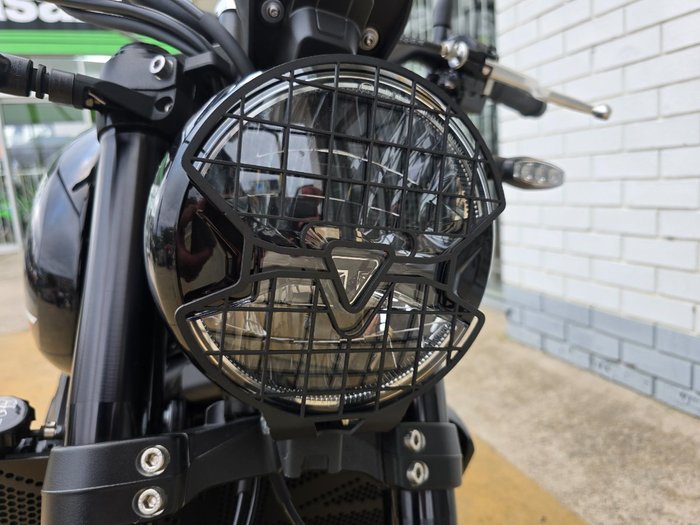 2025 Triumph TRIDENT 660 Black