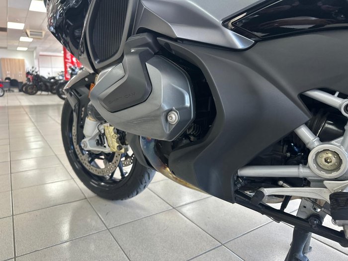 2022 BMW R 1250 RT Triple Black R 1250 Black