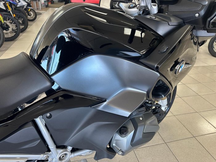 2022 BMW R 1250 RT Triple Black R 1250 Black