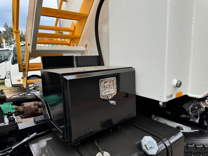 2012 Isuzu Fvz FVZ1400 WHITE