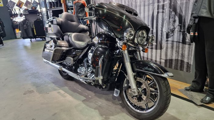 2016 Harley-davidson FLHTK ULTRA LIMITED Black