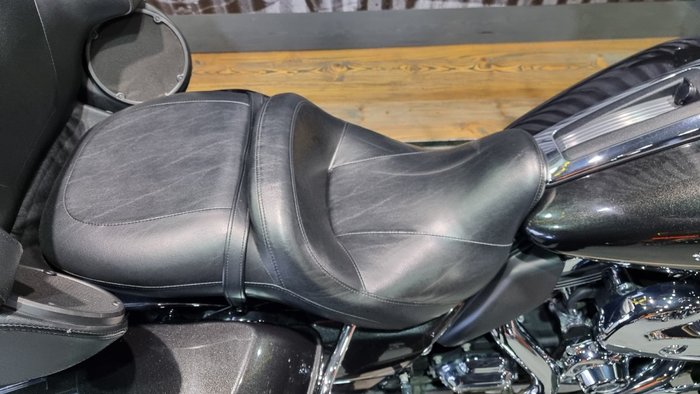 2016 Harley-davidson FLHTK ULTRA LIMITED Black