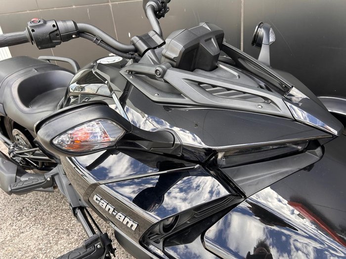 2018 Can-Am Spyder F3 SE6 Roadster Black