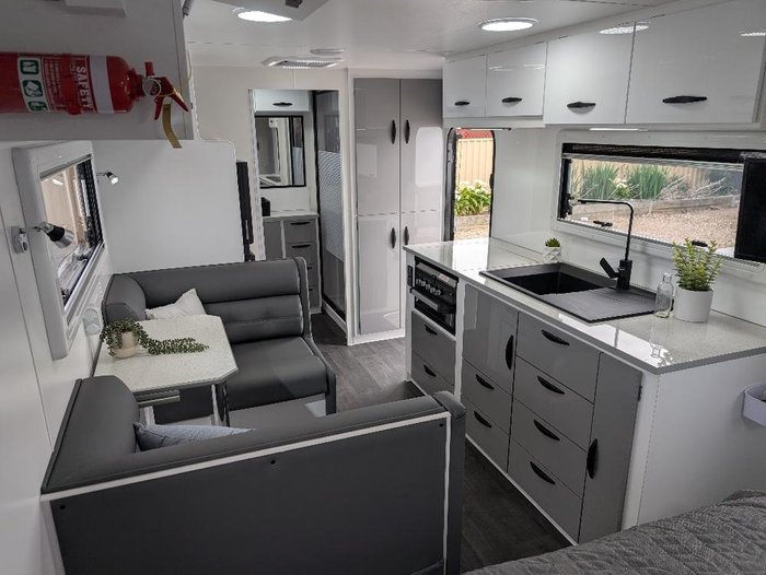 2025 Supreme Classic Tourer - Stock Clearance Sale