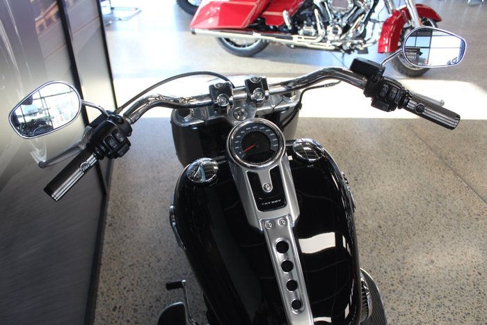 2019 Harley-davidson FLFBS FAT BOY S (114) VIVID BLACK