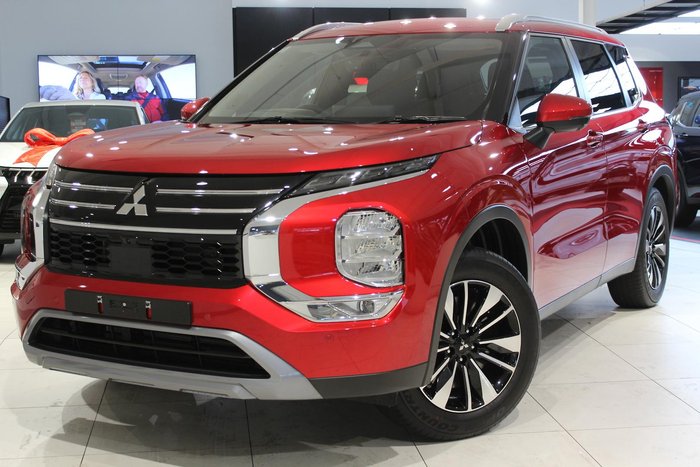 2025 Mitsubishi Outlander LS