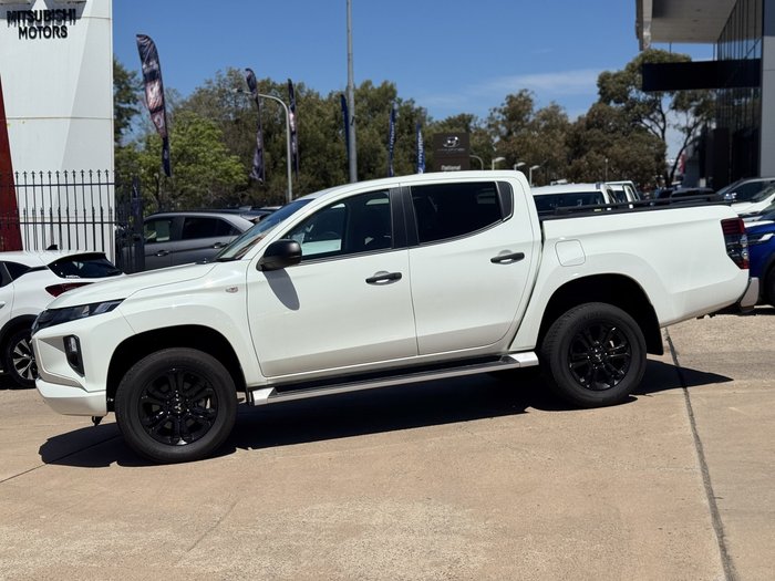 2021 Mitsubishi Triton GLX-R