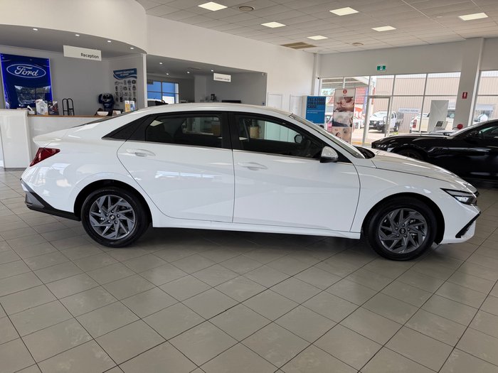 2025 Hyundai i30 Hybrid