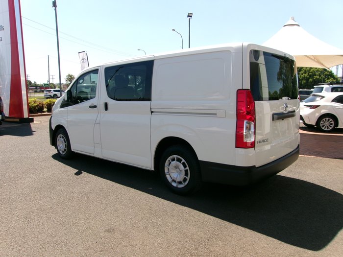 2020 Toyota Hiace Hiace Van LWB 2.8L T Diesel Automatic 9617530 001