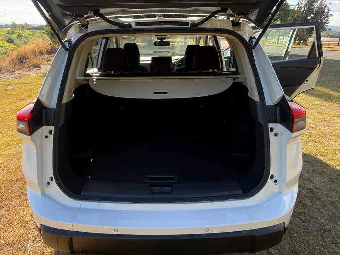 2026 NISSAN XTRAIL ST