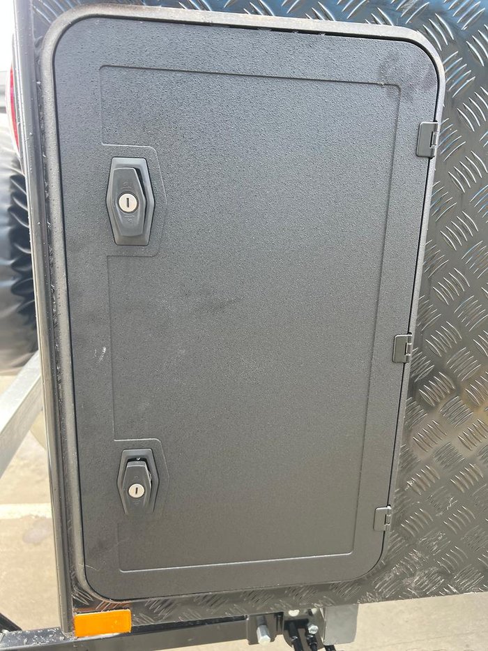 2025 Design RV Crx Semi Off Road Van 7-7, 21'8''