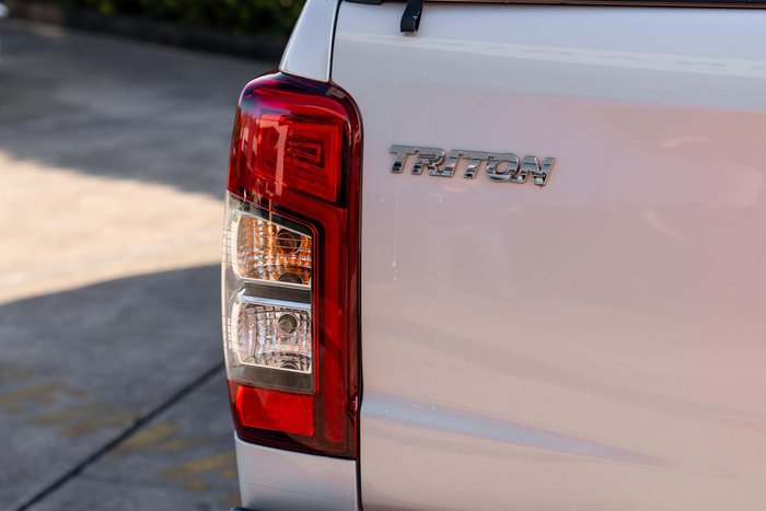 2022 Mitsubishi Triton GLS MR MY23 4X4 Dual Range White