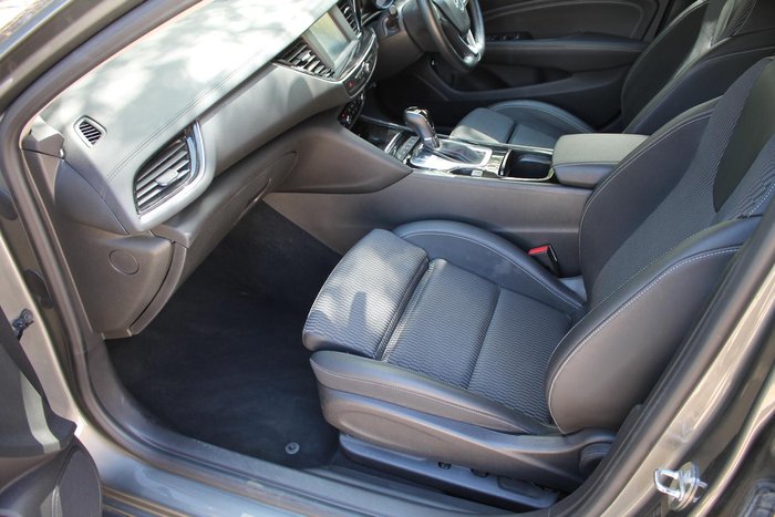 2018 Holden Commodore RS