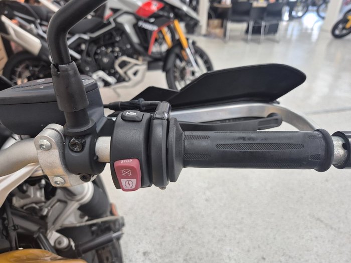 2017 BMW Motorrad R NINE T URBAN G/S gold