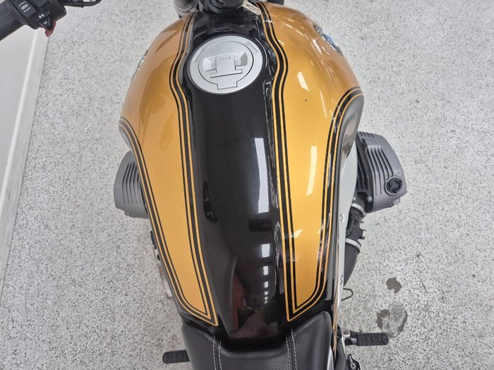 2017 BMW Motorrad R NINE T URBAN G/S gold