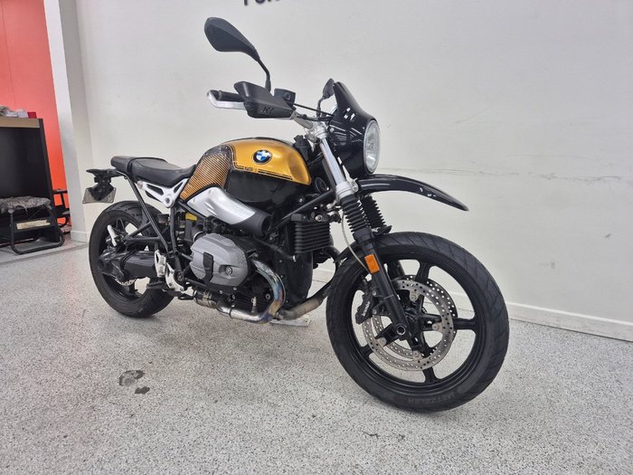 2017 BMW Motorrad R NINE T URBAN G/S gold