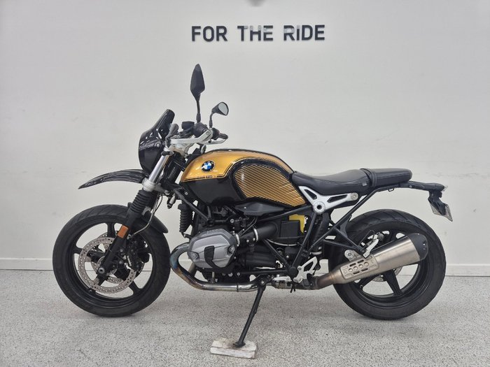 2017 BMW Motorrad R NINE T URBAN G/S gold