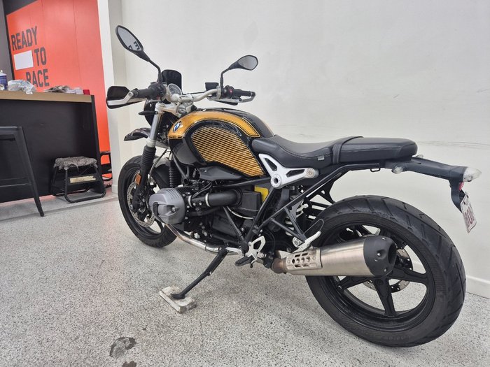 2017 BMW Motorrad R NINE T URBAN G/S gold