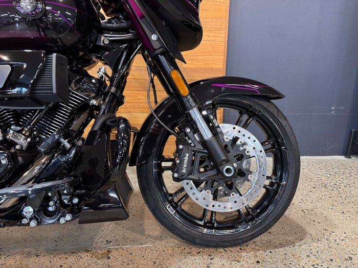 2025 Harley-davidson FLHXSE CVO STREET GLIDE (121) POISON BER
