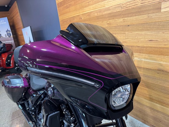 2025 Harley-davidson FLHXSE CVO STREET GLIDE (121) POISON BER