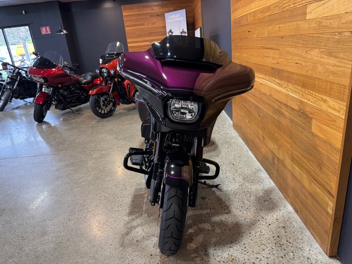 2025 Harley-davidson FLHXSE CVO STREET GLIDE (121) POISON BER