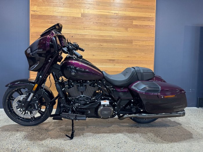 2025 Harley-davidson FLHXSE CVO STREET GLIDE (121) POISON BER