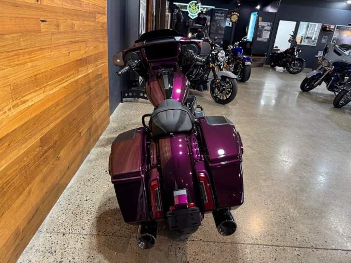 2025 Harley-davidson FLHXSE CVO STREET GLIDE (121) POISON BER