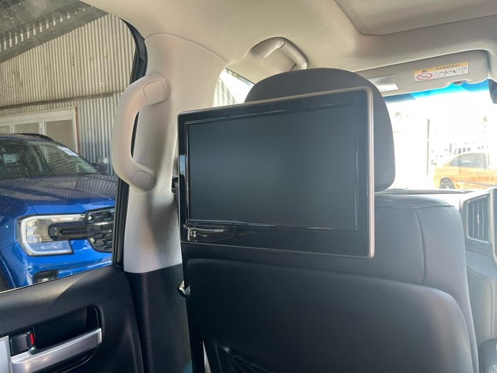 2018 Toyota Landcruiser Sahara VDJ200R 4X4 Dual Range Crystal Pearl