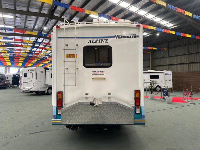 2002 Winnebago Alpine 2135