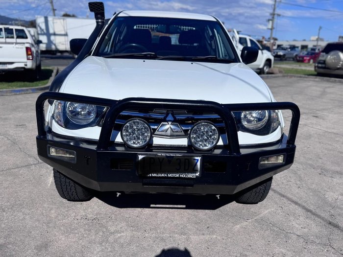 2014 Mitsubishi Triton GLX MN MY15 4X4 Dual Range White
