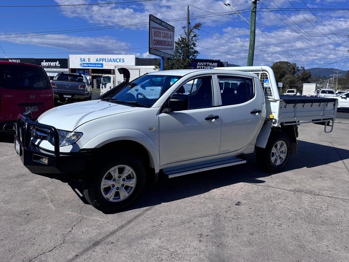 2014 Mitsubishi Triton GLX MN MY15 4X4 Dual Range White