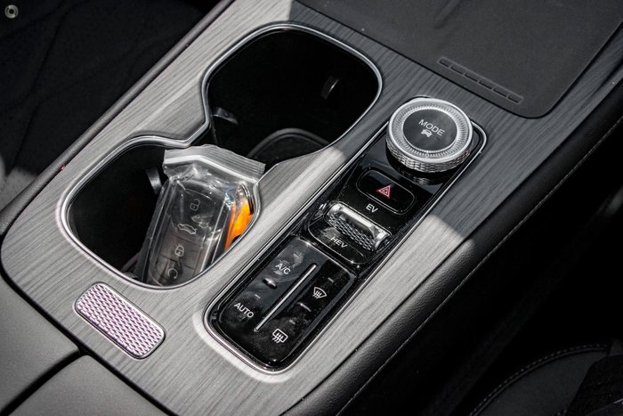 2025 Chery Tiggo 8 Super Hybrid Ultimate