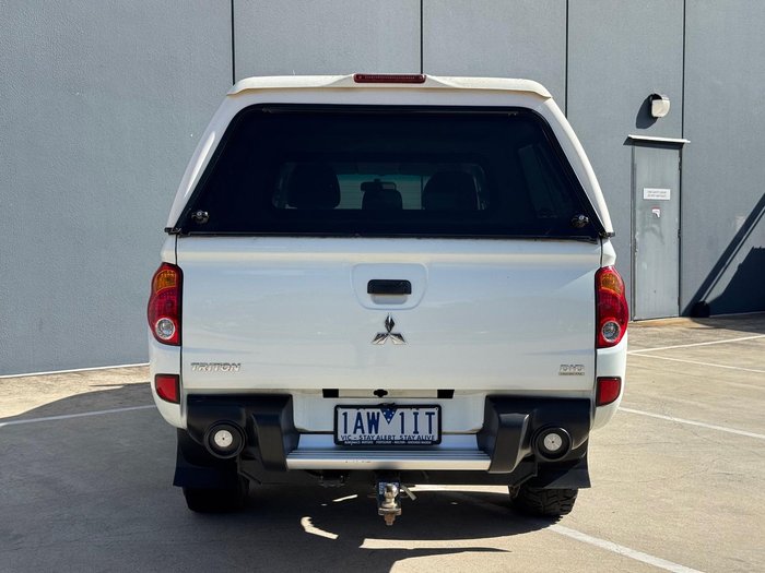 2013 Mitsubishi Triton GLX MN MY14 4X4 Dual Range White