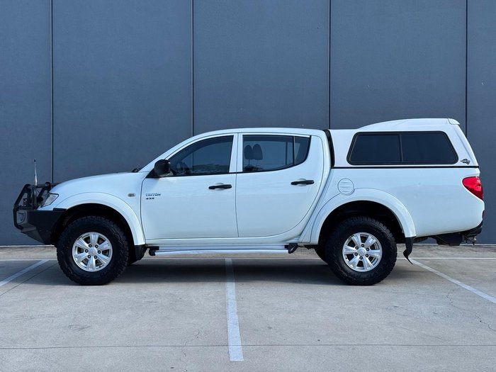 2013 Mitsubishi Triton GLX MN MY14 4X4 Dual Range White
