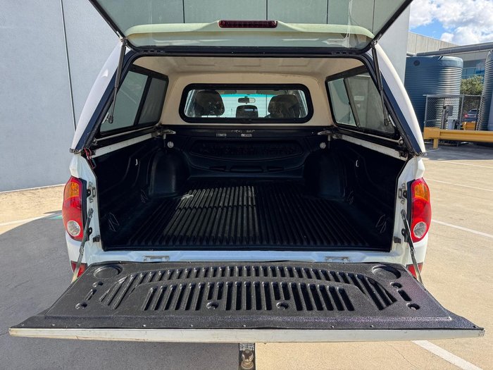 2013 Mitsubishi Triton GLX MN MY14 4X4 Dual Range White